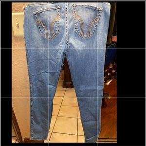 Hollister jeans